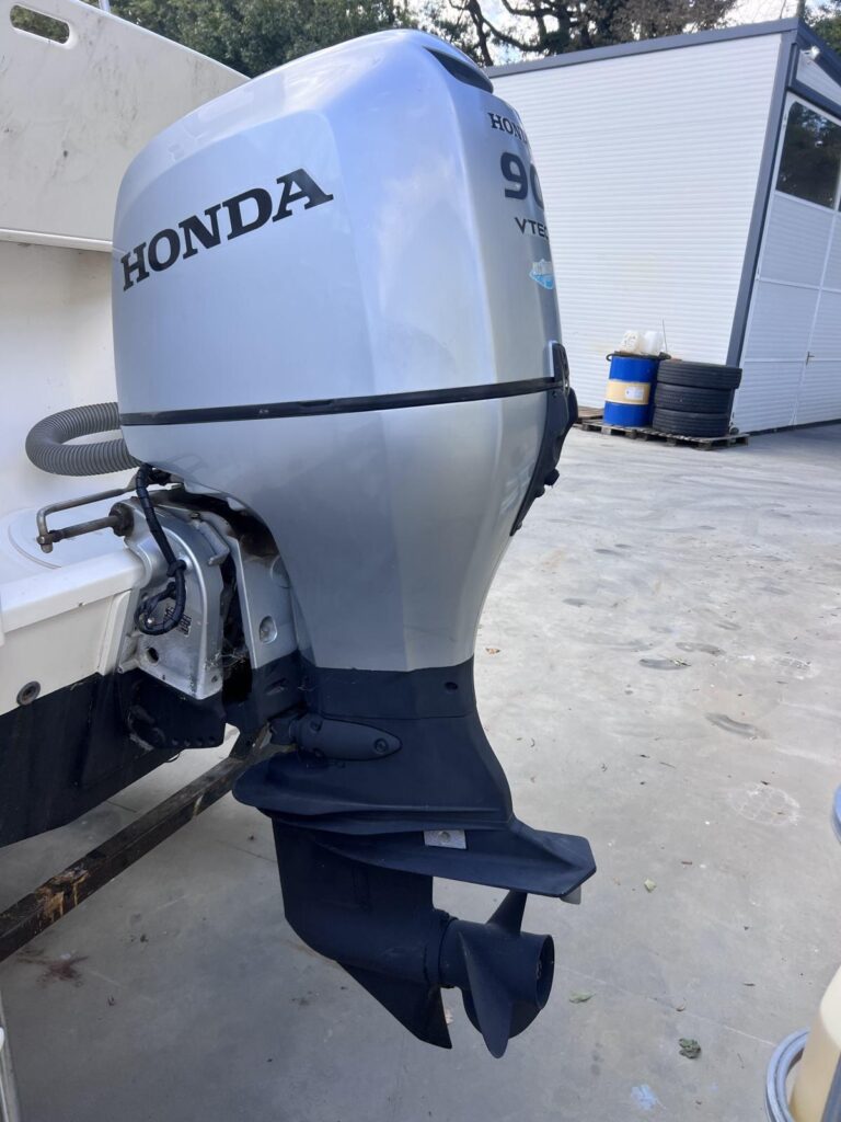 Honda Marine Outboard | BF90 | Mid-Size | 4-stroke