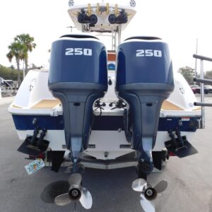 Twin 2001 Yamaha 250 HP Saltwater Series II 6-Cylinder EFI 2-Stroke 25"(X) Outboard Motors. - Outboard Engines Supplier