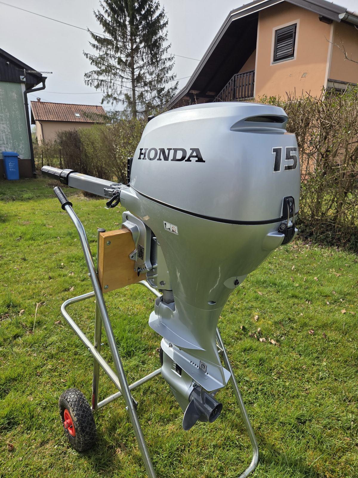 2017 HONDA 15 HP BF15D3SH